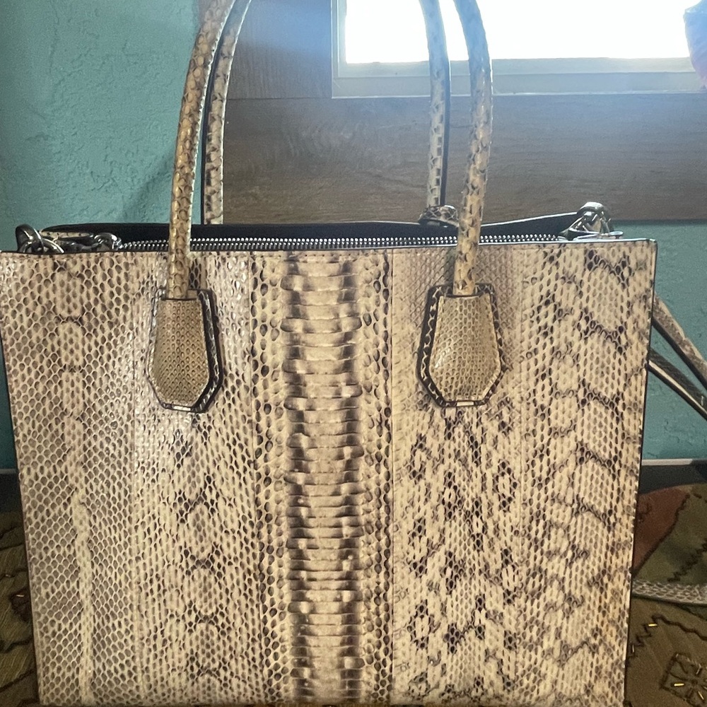 Michael Kors REAL Snakeskin Tote and Wallet Set - Picture 9 of 15
